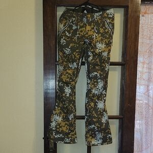 Burton Floral Camouflage Snowboard Pants